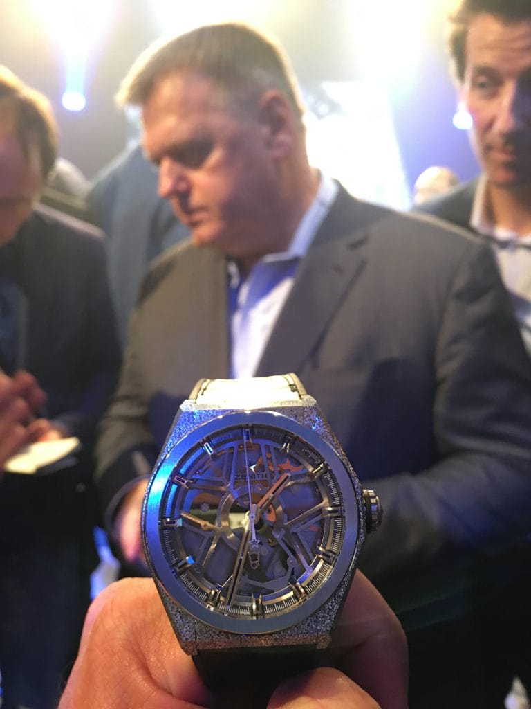 Zenith Defy Lab et Guy Semon, son créateur, en arrière-plan