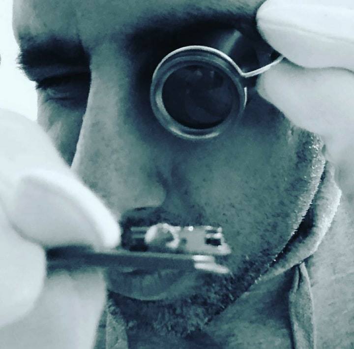 Edouard, Horloger Rhabilleur