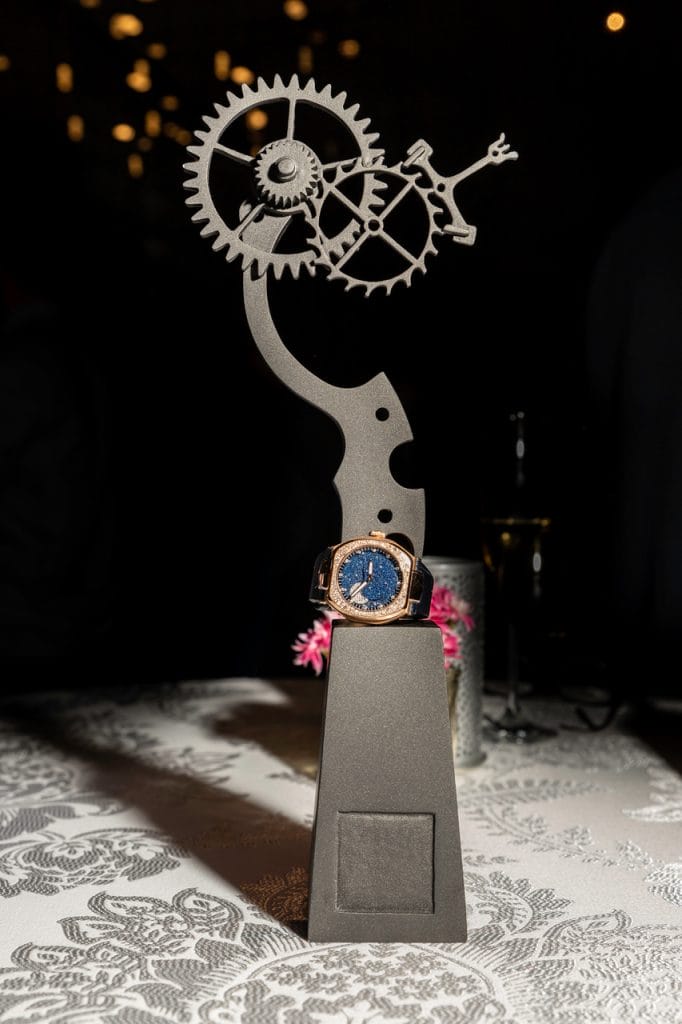 Le trophée remporté par Le Rhöne