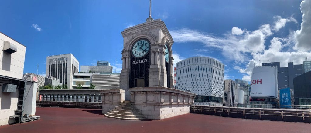 Horloge Seiko au sommet de l'immeuble Wako, au centre de Tokyo
