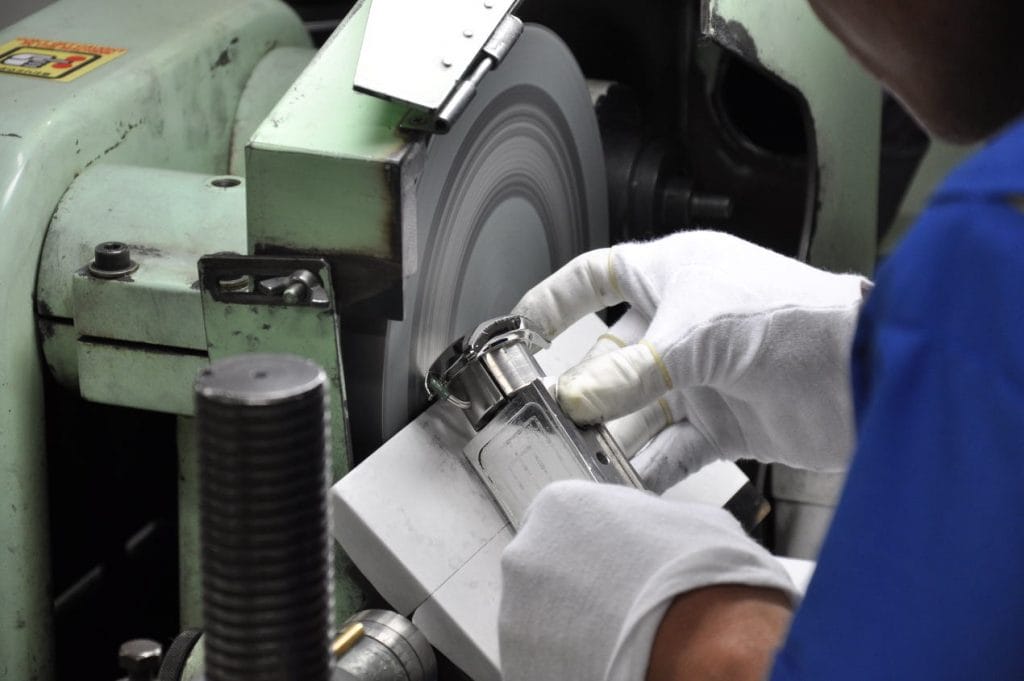 Le polissage d'une boîte Grand Seiko