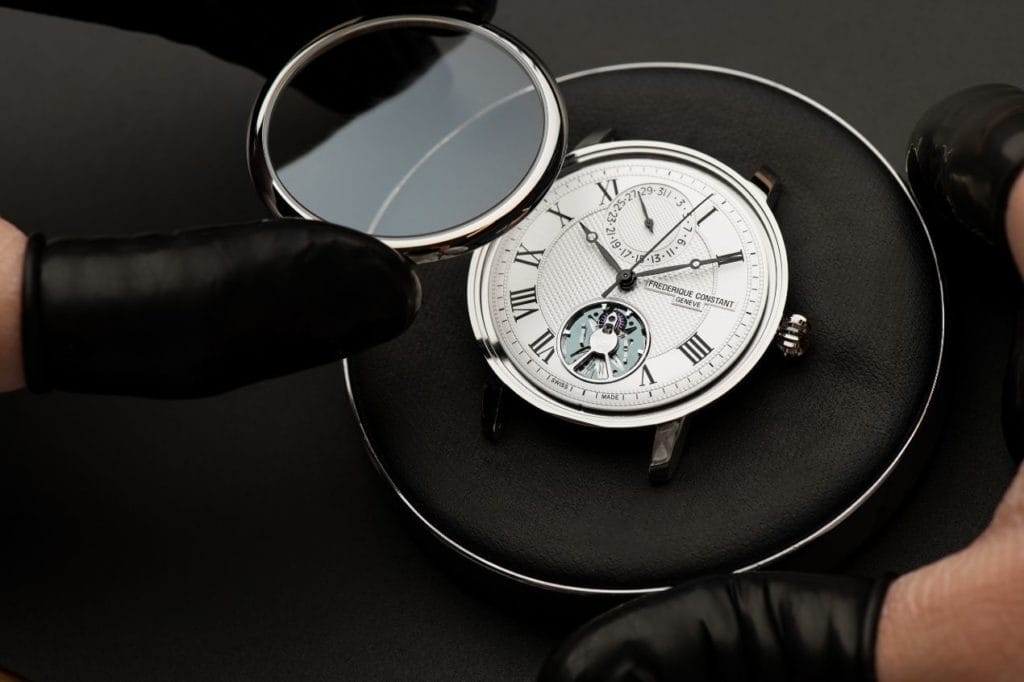 Les montres Frederique Constant sont assemblées avec le plus grand soin