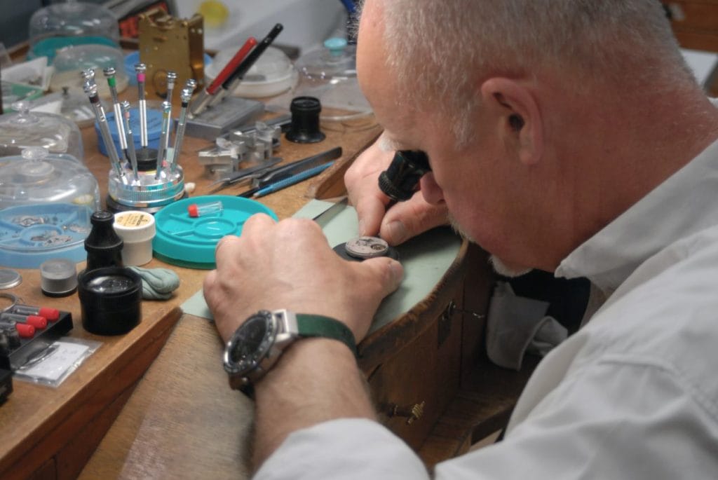 Même si passionné d'horlogerie mécanique, l'horloger ne trouve rien à reprocher à sa Garmin Marq Golfer.