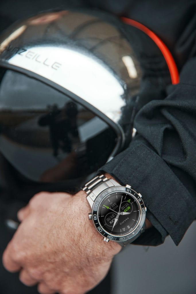 Garmin Marq Aviator au poignet