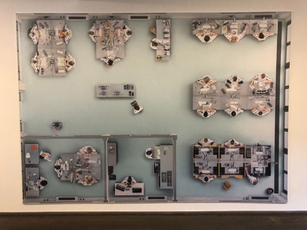 Chez Nomos, tout est originalité dans l'esthétique. Même cette photo des ateliers.