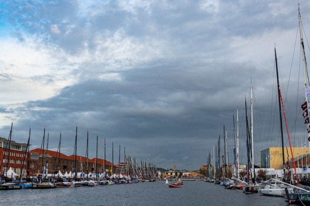 79 participants qui attendent le départ de la course.