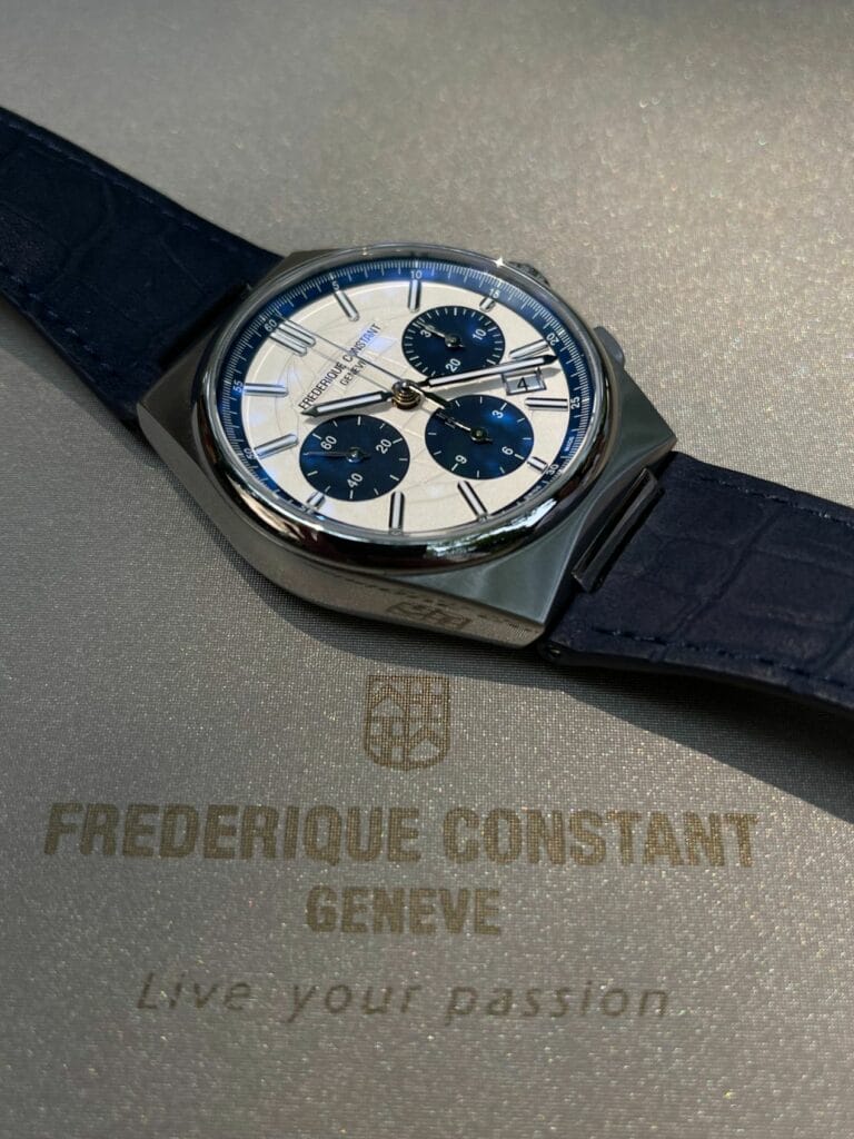 Frederique Constant Highlife Chronographe Panda bleu