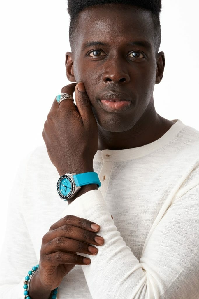 Doxa SUB 600T Aquamarine au poignet d'Oumar Thiongane - Photo Alexandre Tarall