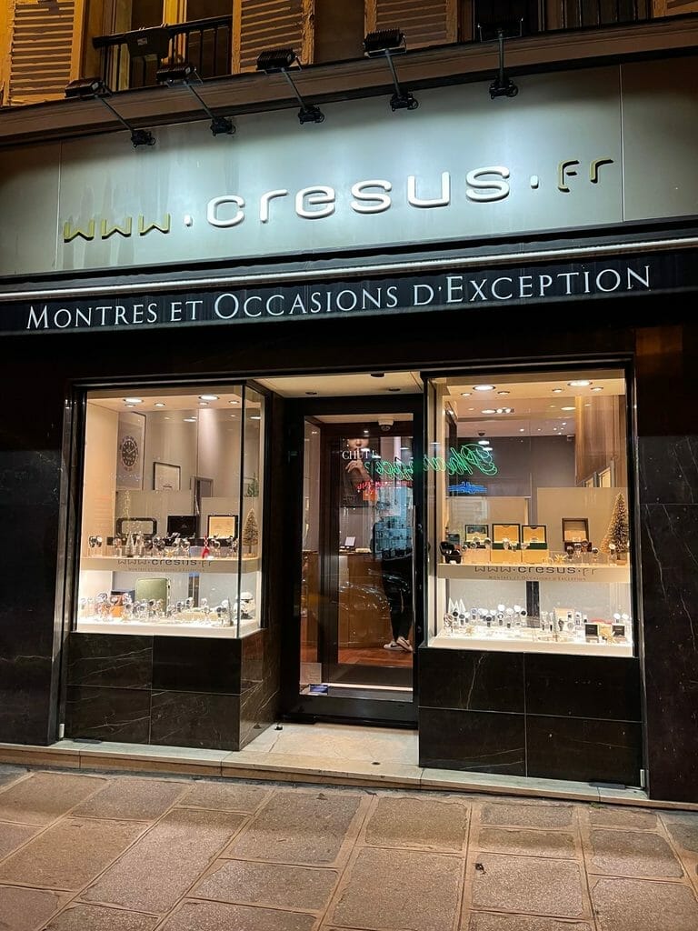 Cresus, la boutique parisienne située au n°9 de la rue du Chevalier de Saint-Georges, dans le 8e arrondissement