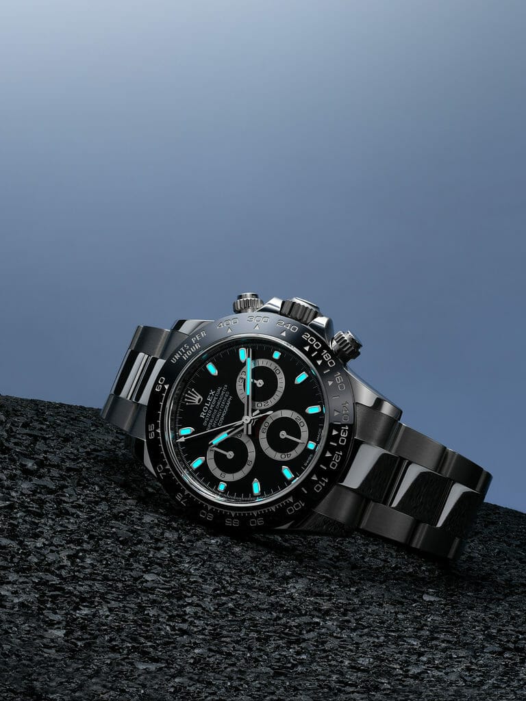 Rolex Cosmograph Daytona 116500LN à cadran noir Chromalight luminescent de couleur bleue. Photo Alexandre Tarall