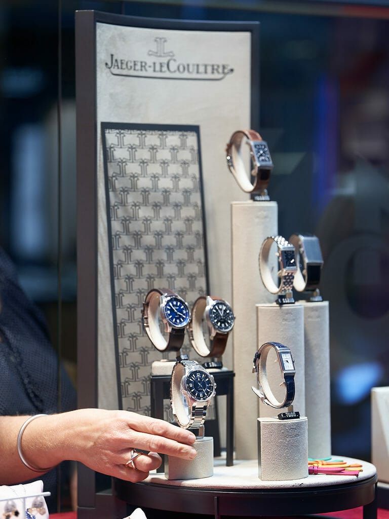 Les montres de "la grande maison" font partie de la proposition Jean Mick