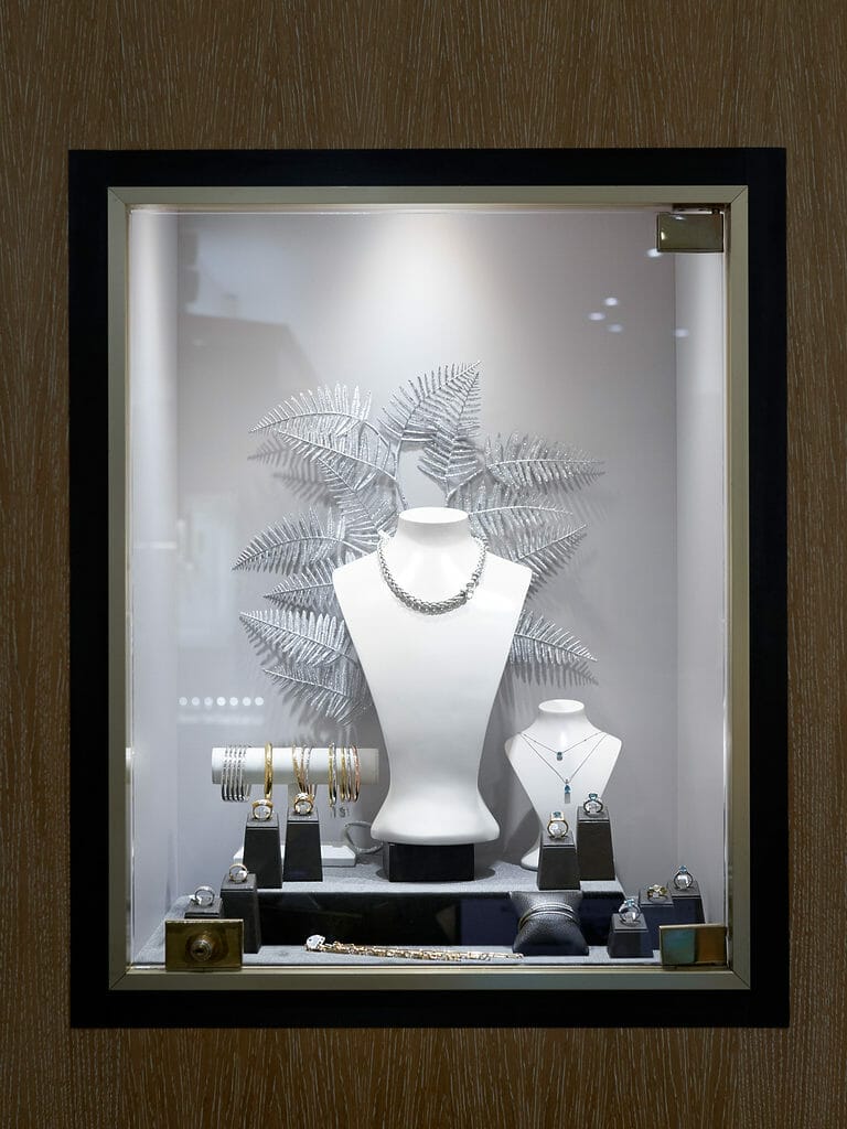 Jean Mick propose des bijoux de sa création