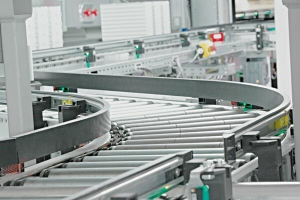 Une ligne de production sous la responsabilité du technicien de maintenance.