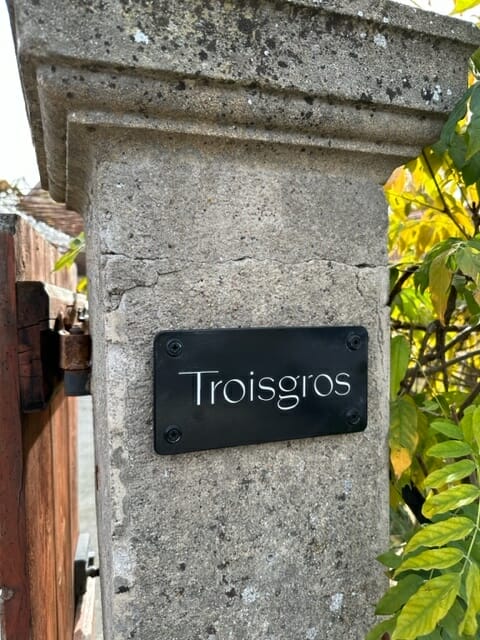 Restaurant triplement étoilé, Trois Gros à Ouches dans la Loire.