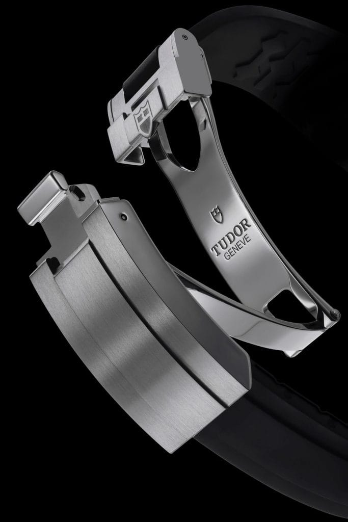 Le système de fermeture de la montre est fiable et est agréable au poignet.