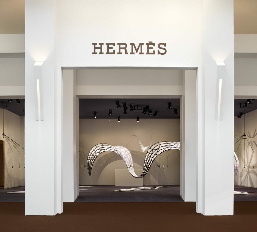 Présentation de la création H08 de Hermès au salon Watches and Wonders à Genève. 