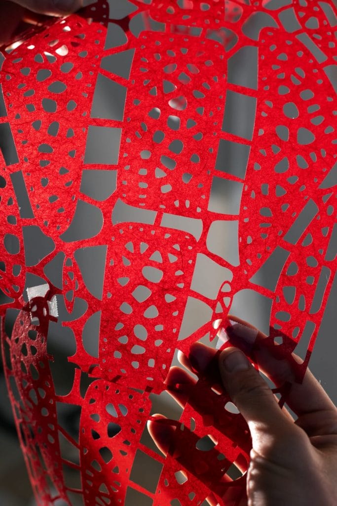 La montre H08 est façonnée avec finesse et robustesse, comme les sculptures de Clément Vieille.