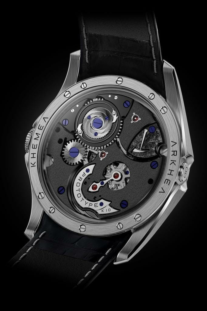 Vue arrière de la montre.