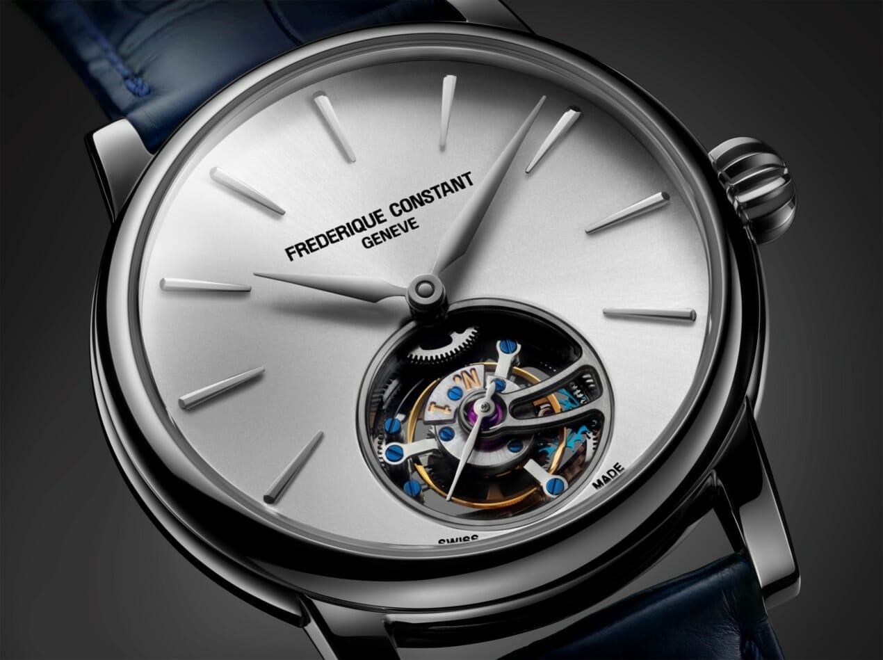 Cadran argenté avec finition ensoleillée; index appliqués facettés au diamant; aiguilles des heures et des minutes argentées et polies à la main; ouverture Heart Beat à 6 heures avec tourbillon 60 secondes; aiguille des secondes argentée. 
