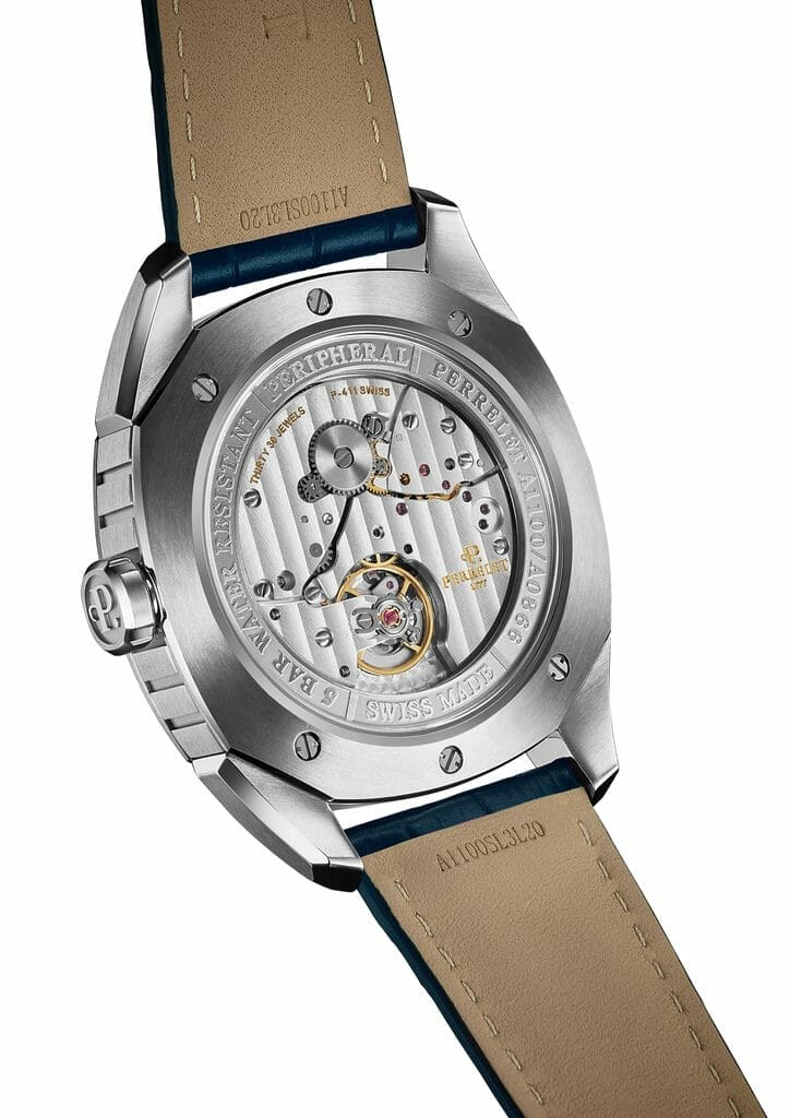 Fond de boîtier avec verre saphir, fixé par 6 vis
Étanchéité : 5 ATM