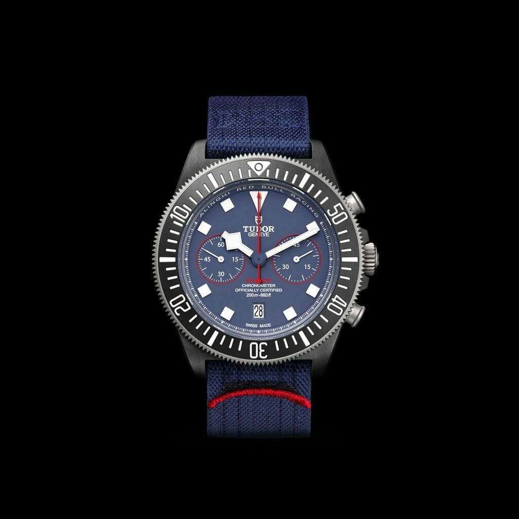 Montre Pelagos FXD Chrono : Calibre Manufacture MT5813 avec fonction chronographe/ Mouvement chronographe mécanique à remontage automatique bidirectionnel par rotor.