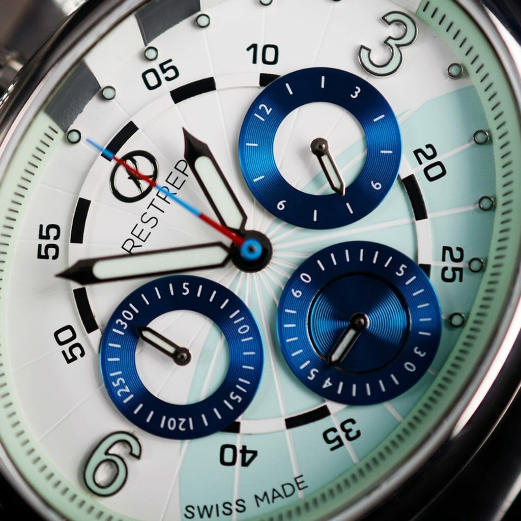 Détail du cadran en émail de la Restrepo Ellipse Mach 2 Chrono