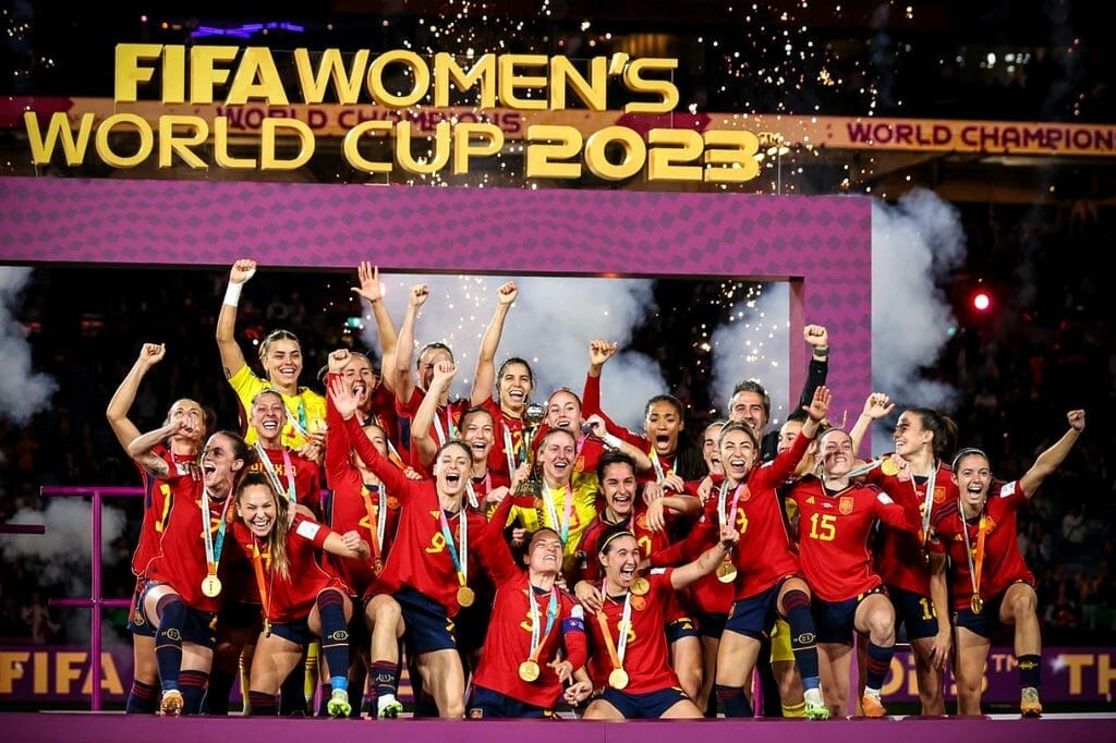 La Roja célébrant son titre de Championne du Monde.