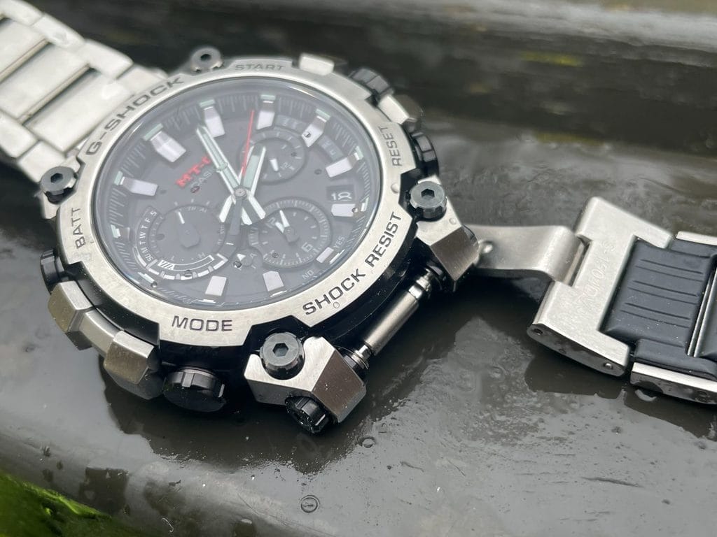 Système d'attache rapide breveté.