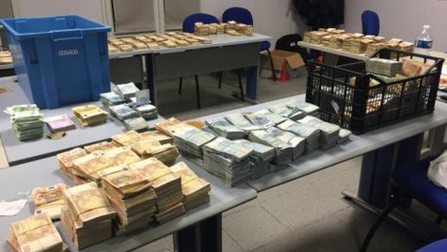 Photo d'illustration - Douane saisissant 2 millions d'Euro - Source internet