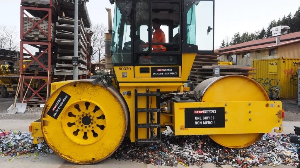 Photo d'illustration - Destruction de contrefaçons de montres - Source internet