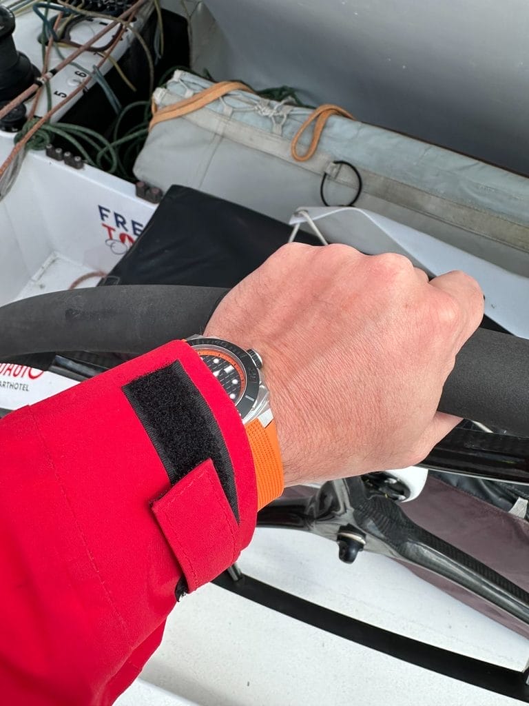 Montre Alpina Seastrong Diver Extreme Automatic AL-525BO3VE6 au poignet