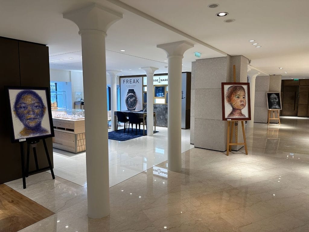 L'Art a investi toute la boutique Bucherer Paris.