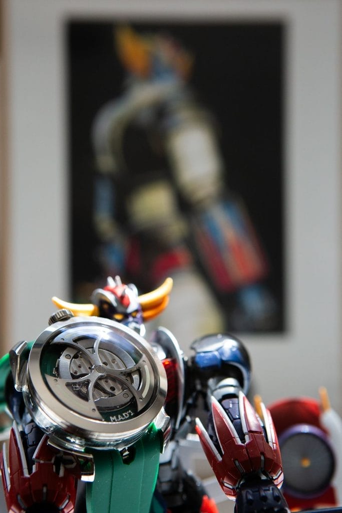 La montre et Goldorak, le robot géant l'ayant inspirée...