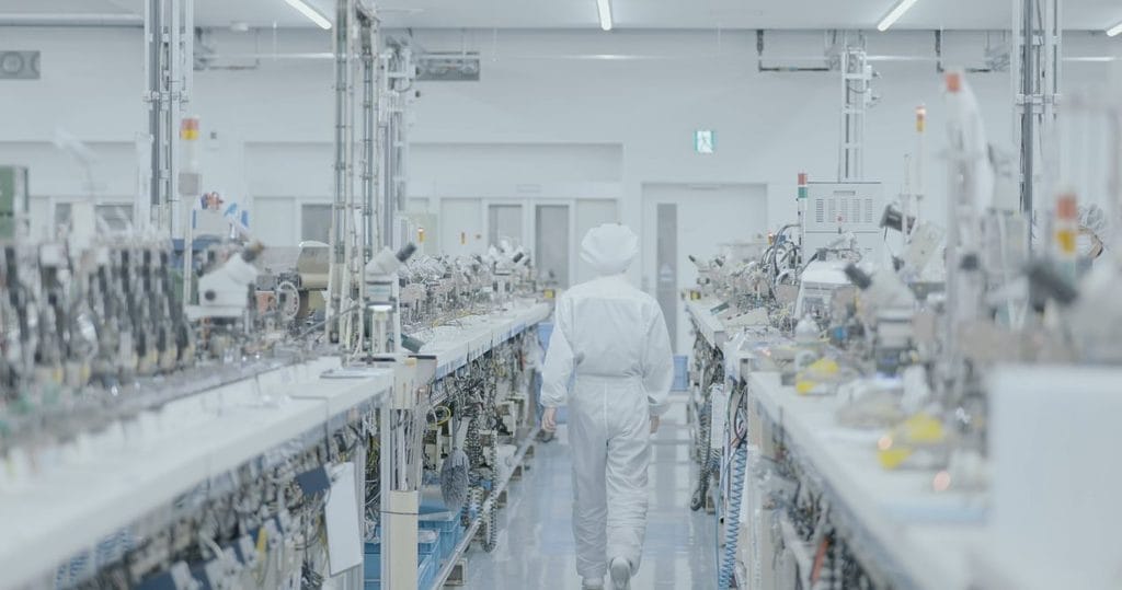 Une ligne de production actuelle à la Manufacture de Saku.