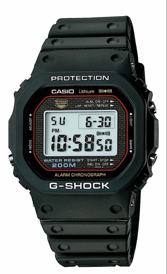 La montre historique, la Casio G-SHOCK DW-5000C