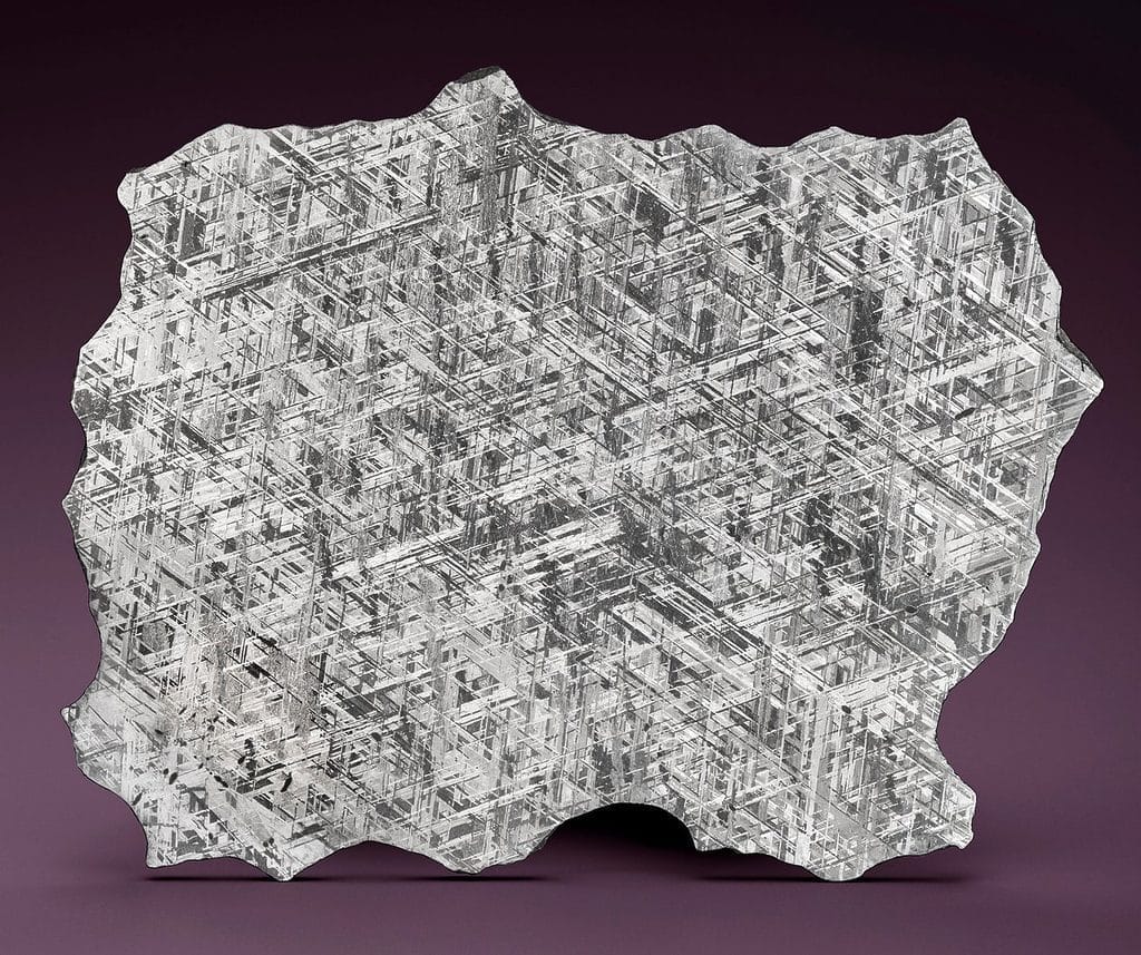 Le météorite de Gibeon coupé en tranche.